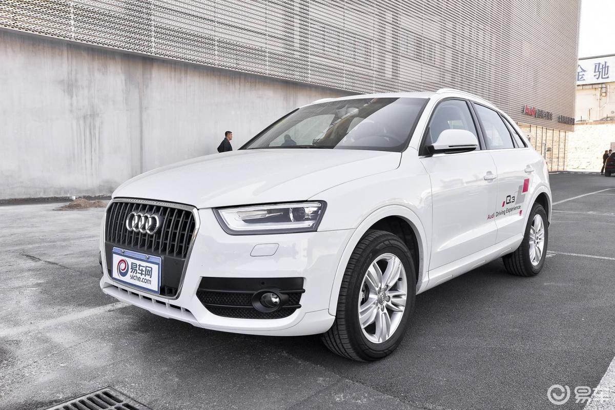 【奥迪q32015款35 tfsi 舒适型侧前45度车头向左水平汽车图片-汽车
