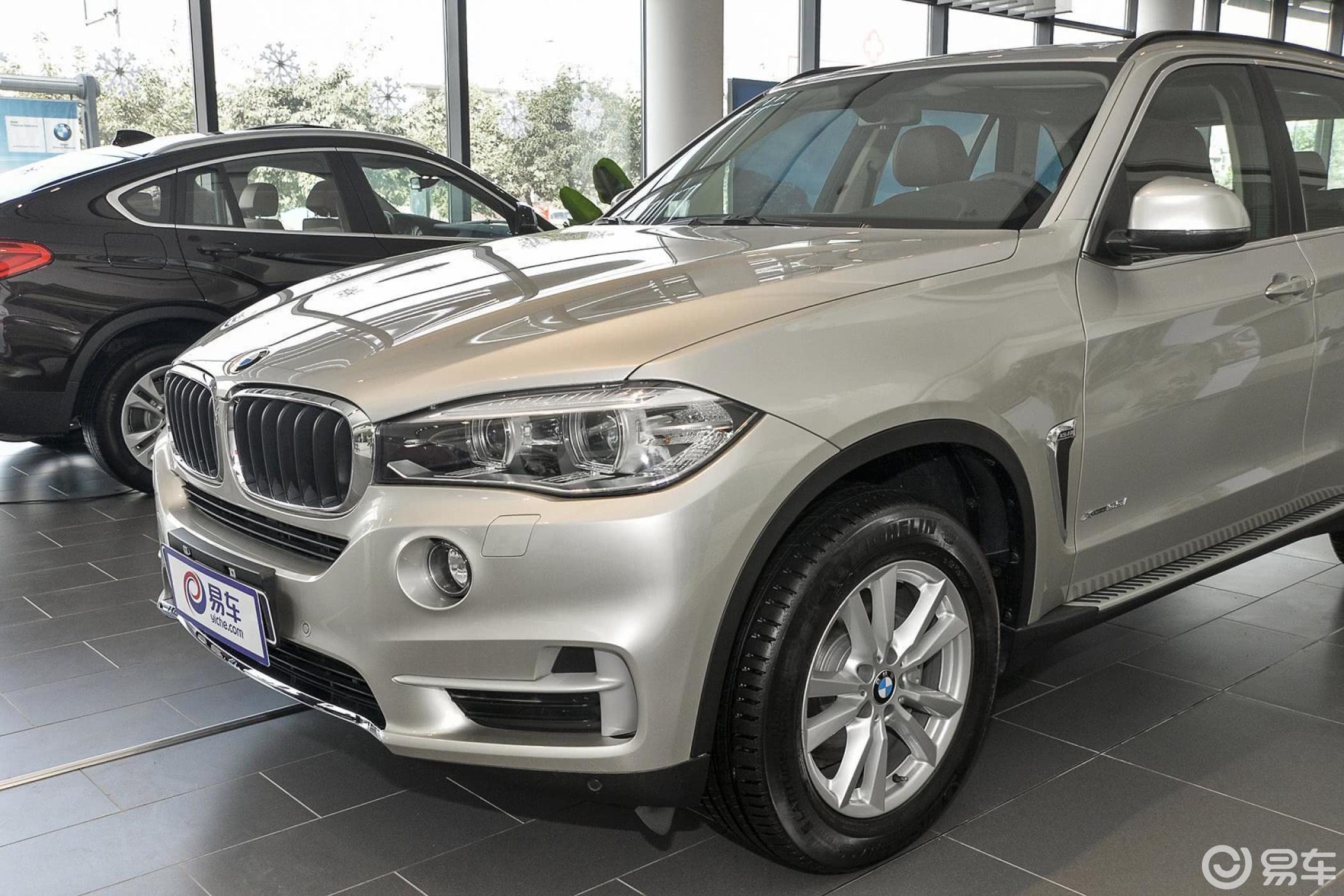 【宝马x52014款xdrive35i 典雅型车头局部汽车图片-汽车图片大全】