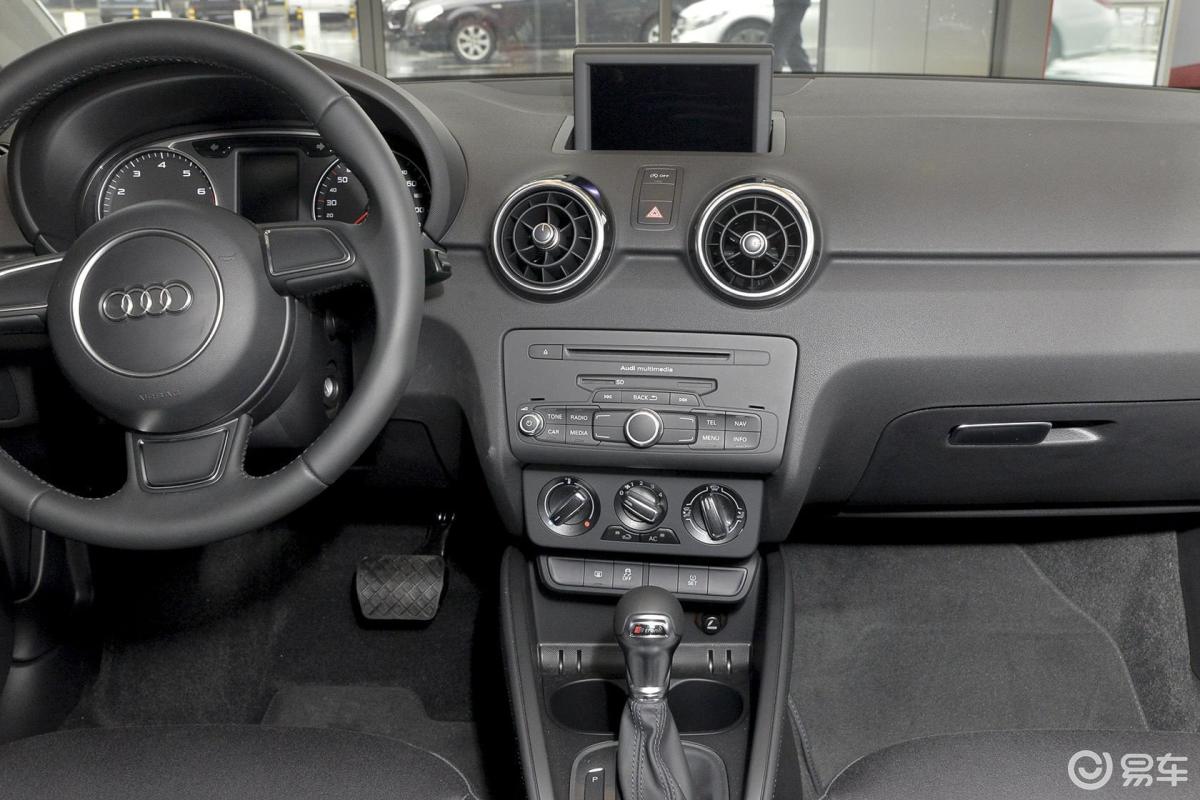【奥迪a12014款sportback 30tfsi 技术型中控台整体汽车图片-汽车图片