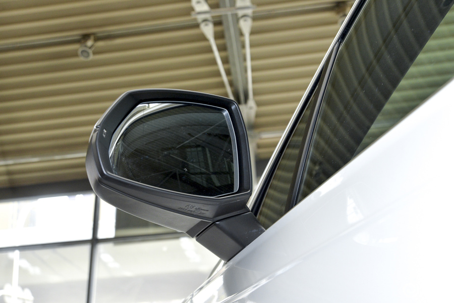 【奥迪q72016款45 tfsi s line 运动型后视镜镜面(后)汽车图片-汽车