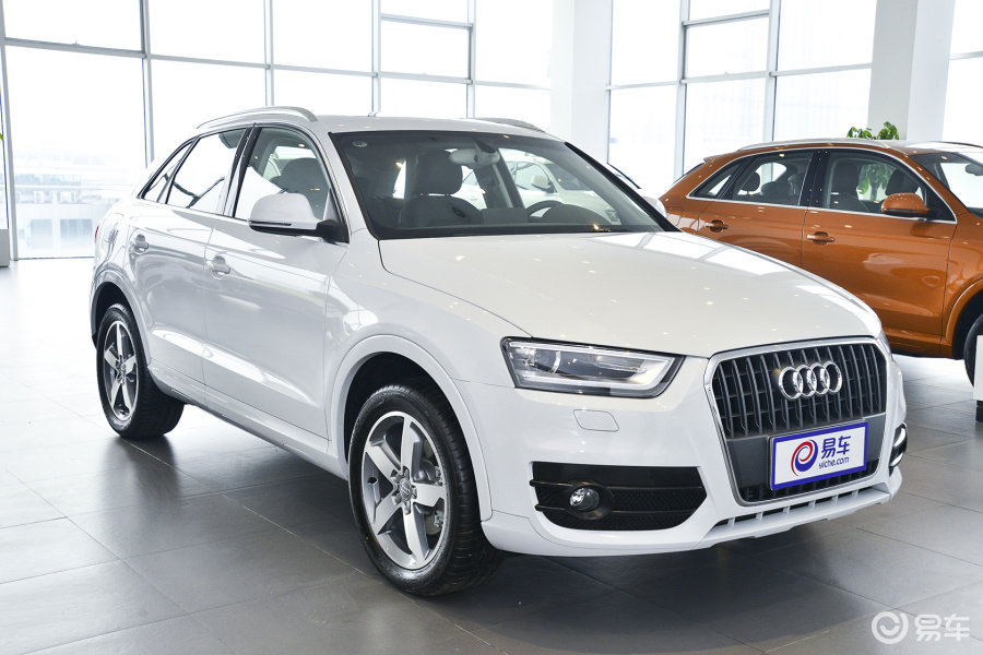 【奥迪q32015款35 tfsi 进取型前45度(车头向右)汽车图片-汽车图片