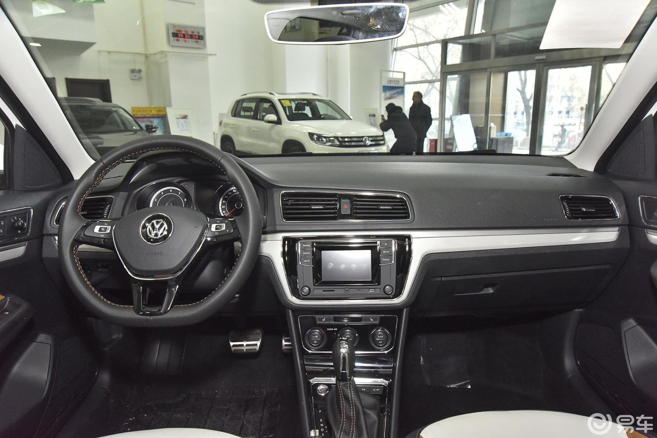 【朗境2016款230tsi dsg豪华版内饰全景正拍汽车图片-汽车图片大全】