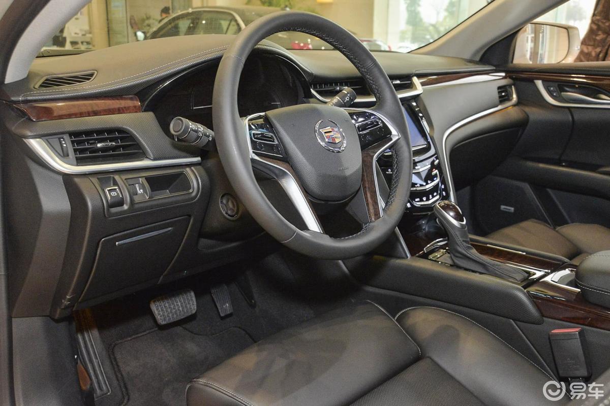 【凯迪拉克xts2015款28t 豪华型内饰汽车图片-汽车图片大全】-易车