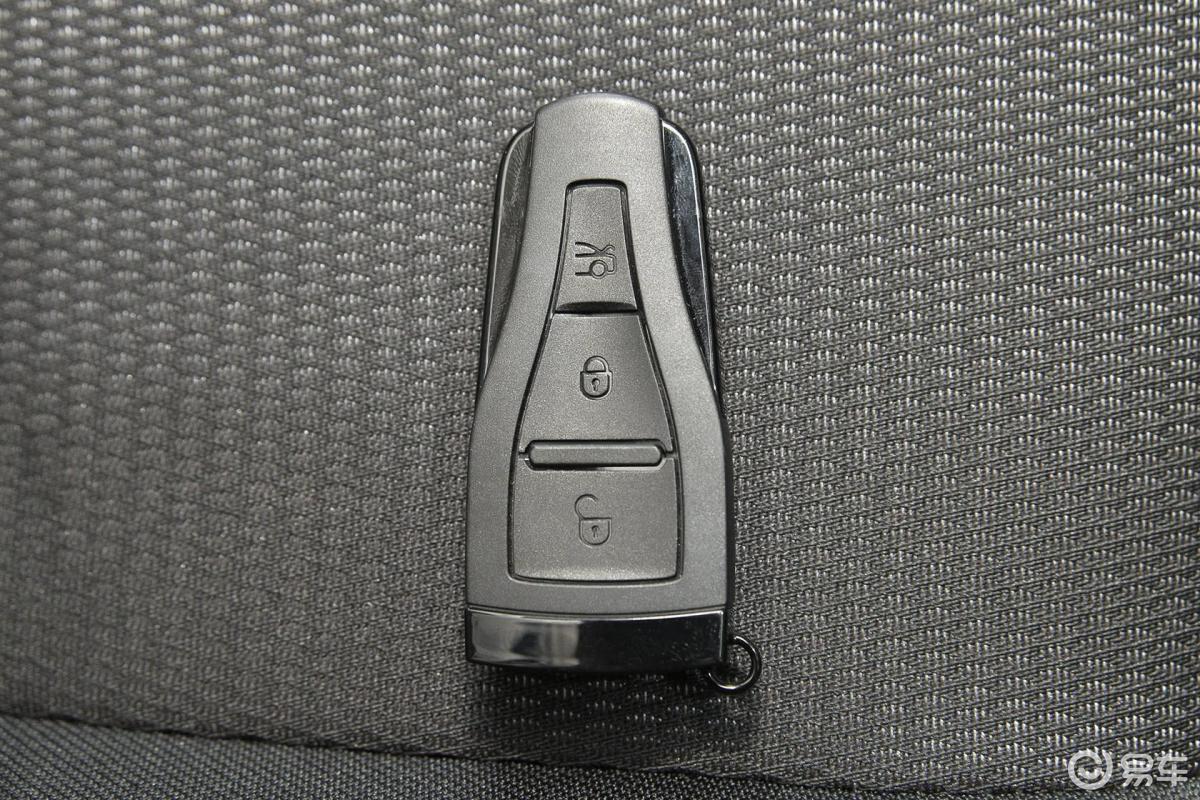 【名爵62014款掀背 1.8l mt 驾值版钥匙汽车图片-汽车图片大全】-易车