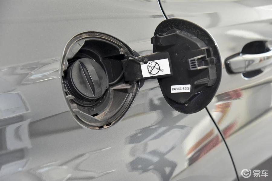 【标致308s2015款1.