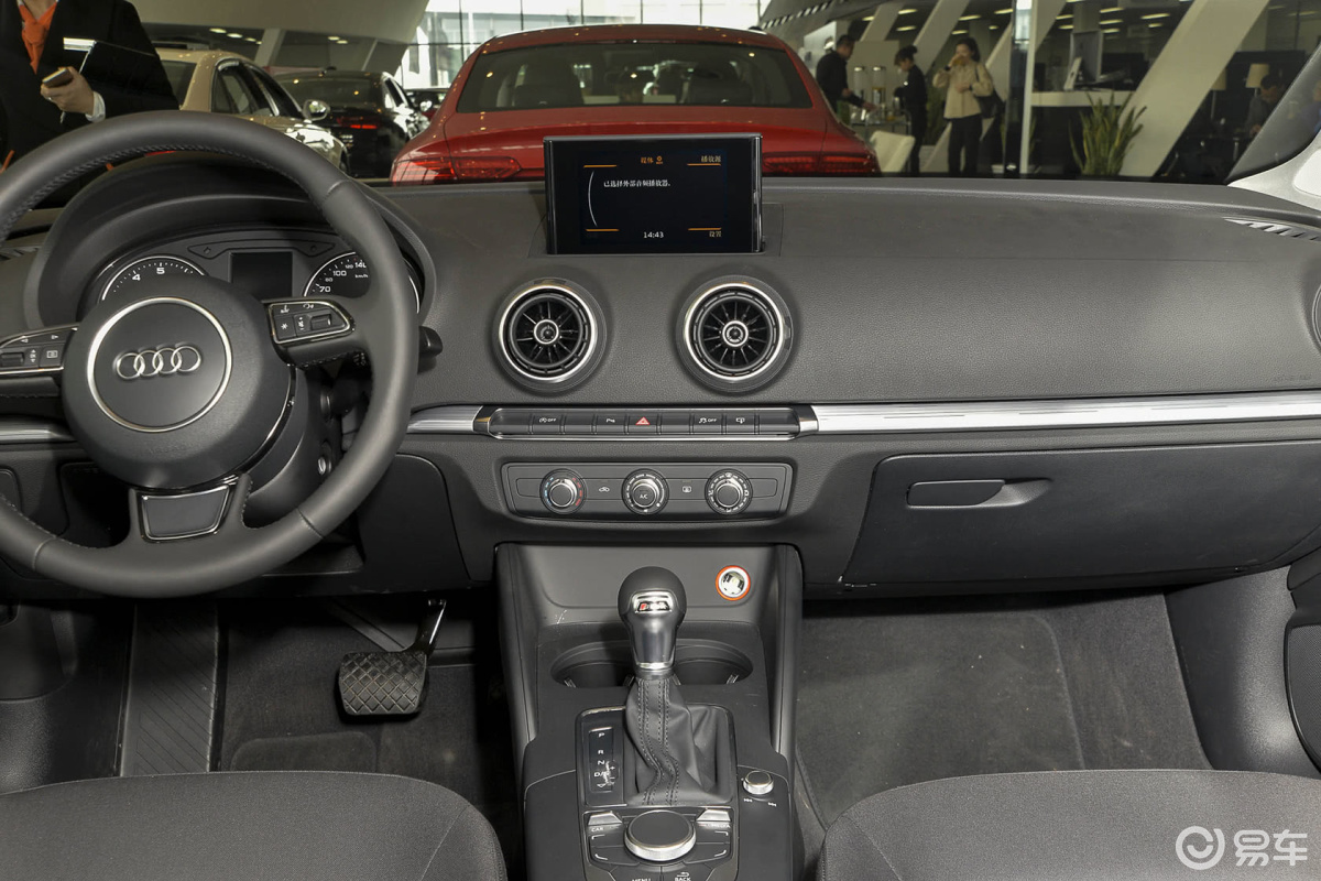 【奥迪a32014款limousine 35tfsi 时尚型中控台整体汽车图片-汽车图片