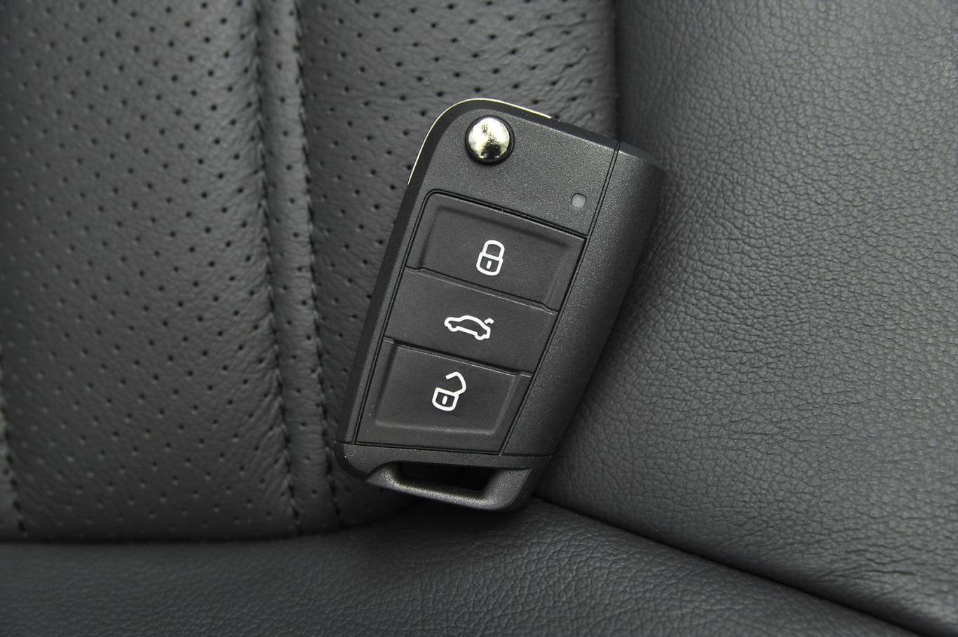 凌渡1.4t  dsg 280tsi 豪华版钥匙