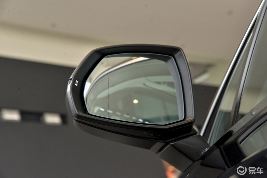 【奥迪q7(进口)2016款40 tfsi s line 运动型后视镜镜面(后)汽车图片
