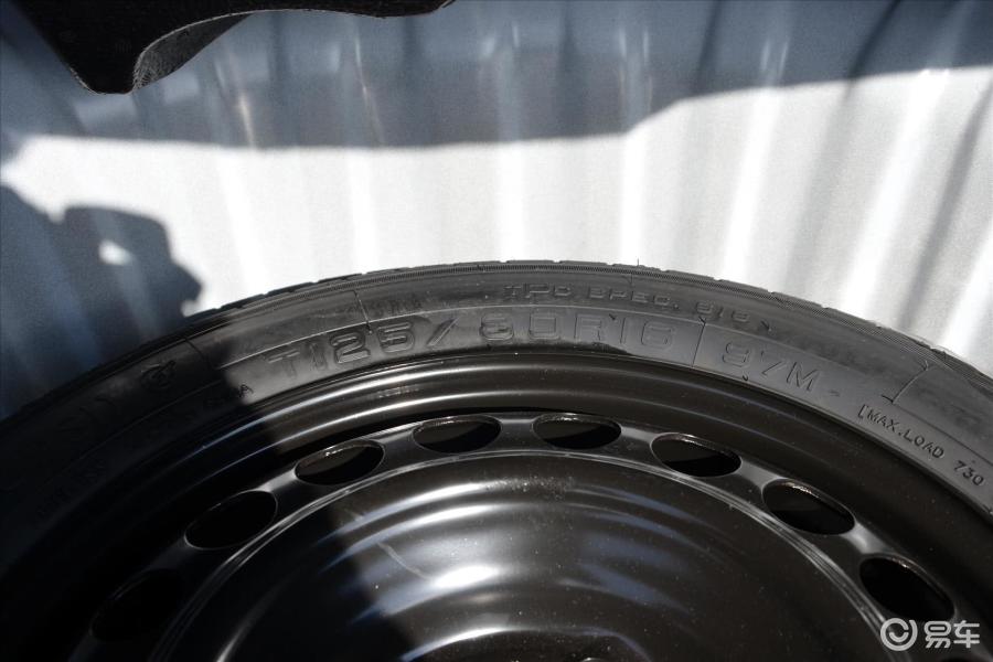 5t 双离合 锐尚版备胎规格汽车图片-汽车图片大全】-易车网