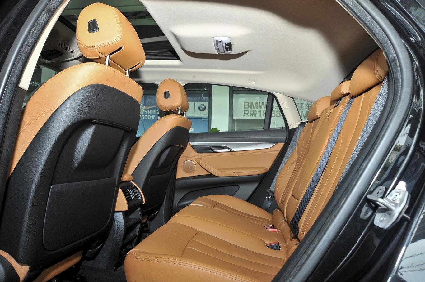 宝马x6xdrive35i 领先型后排空间体验