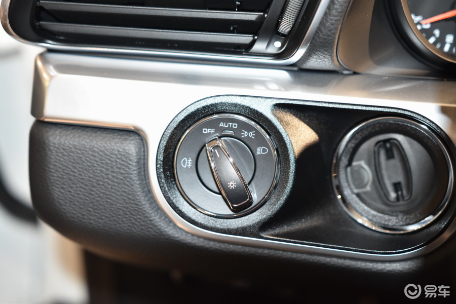 【保时捷9112016款carrera大灯开关汽车图片-汽车图片大全】-易车网