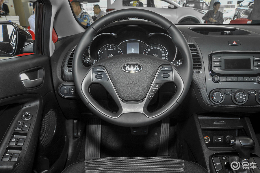 【起亚k32016款1.