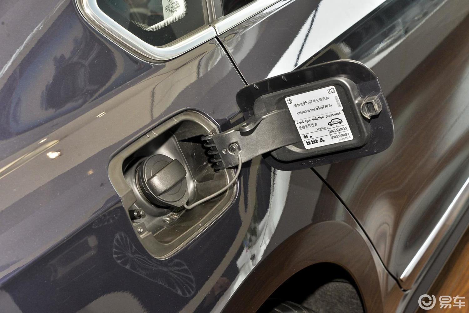 【帕萨特2016款3.0v6 dsg 旗舰版油箱盖汽车图片-汽车图片大全】-易车