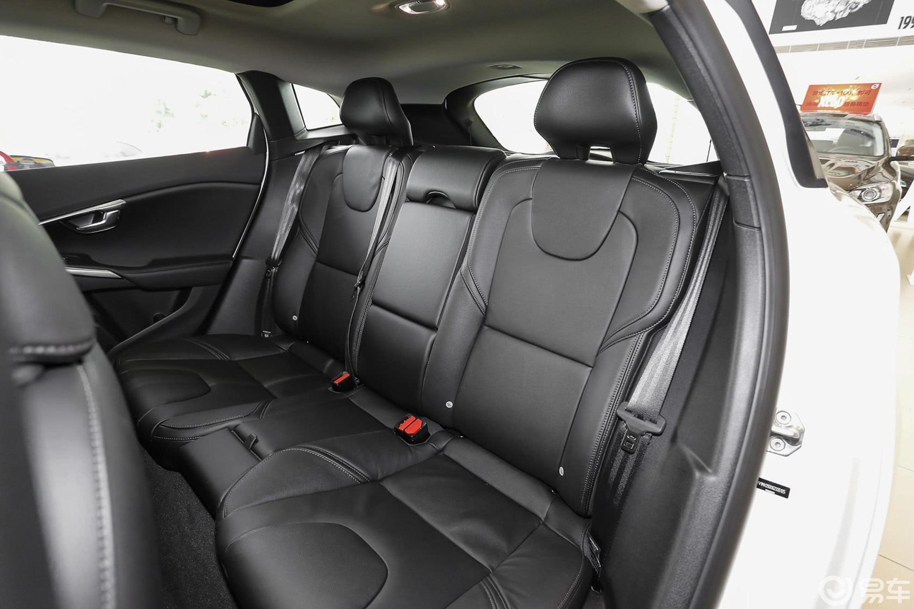 【沃尔沃v402016款1.