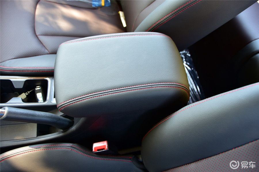 5t 手动 豪华型前排中央扶手箱汽车图片-汽车图片大全】-易车网