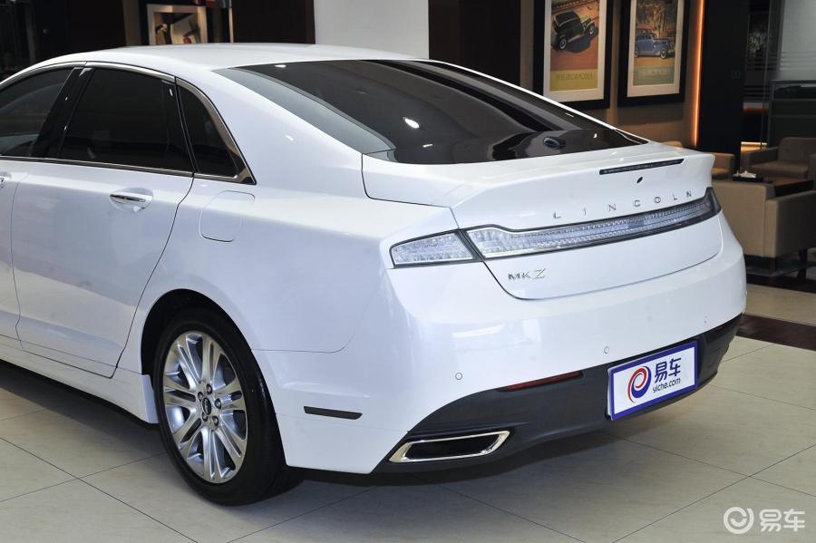 【林肯mkz2016款2.0t 尊雅版车尾局部汽车图片-汽车图片大全】-易车网