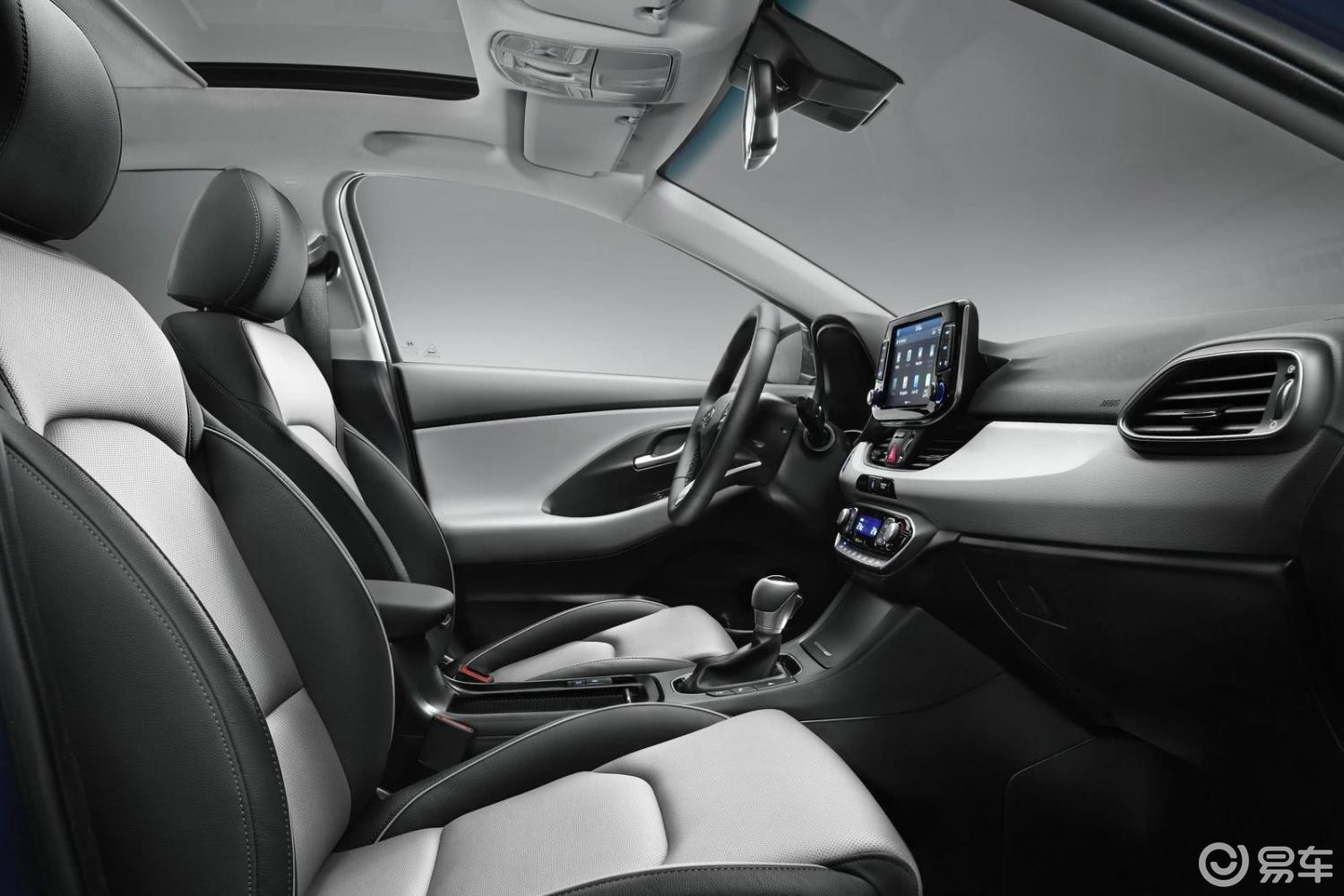 【现代i302009款1.6l 自动豪享型内饰汽车图片-汽车图片大全】-易车