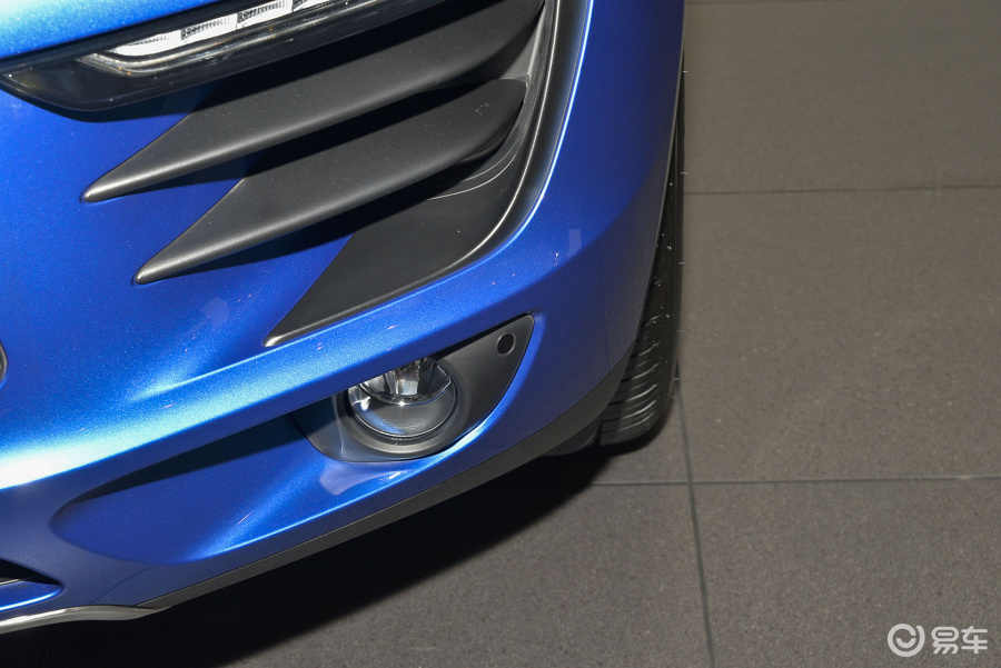 【保时捷macan2017款macan雾灯汽车图片-汽车图片大全】-易车网