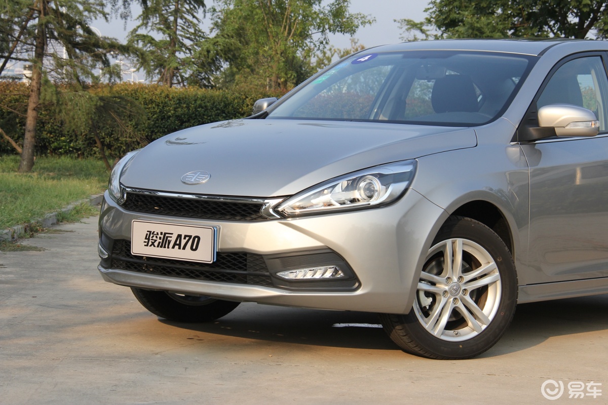 6l at 豪华型】一汽骏派a70_1.6l at 豪华型图片-网通社汽车