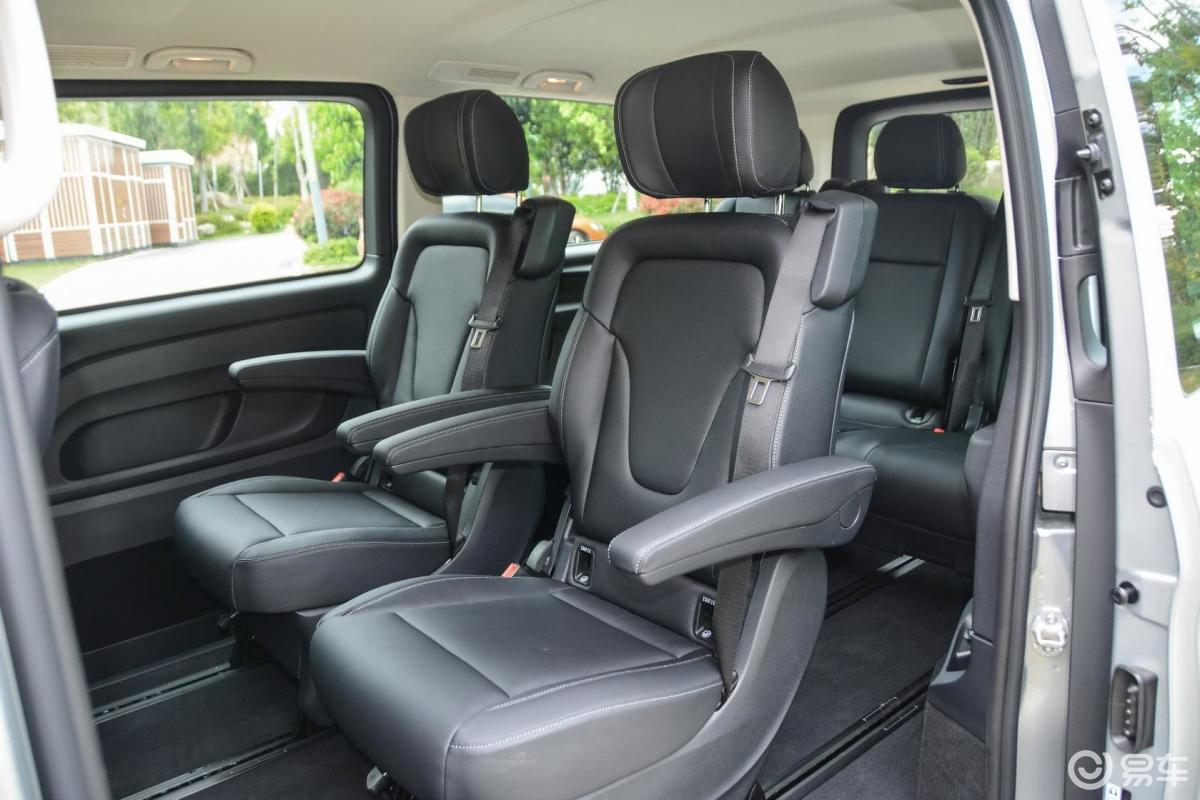 2.0t 手自一体 商务版 9座