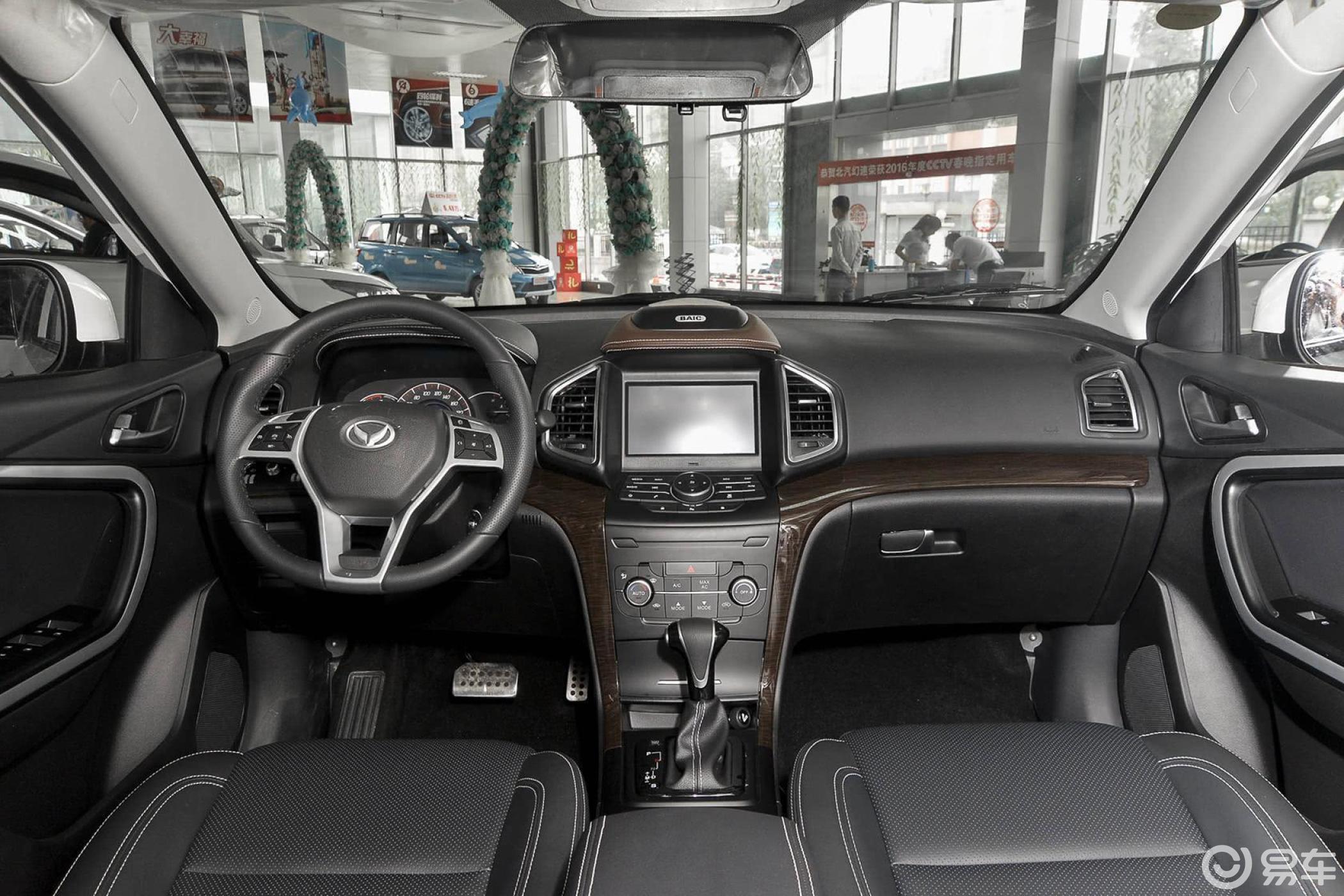 5t cvt 畅享版内饰全景正拍汽车图片-汽车图片大全】-易车