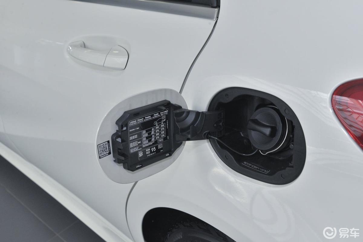 【奔驰a级(进口)2016款a 200 运动型油箱盖汽车图片-汽车图片大全】