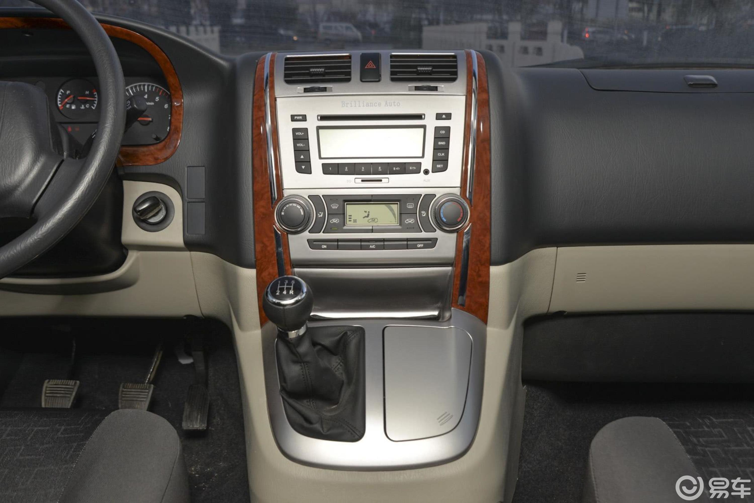 2.0l 经典版 手动 基本型 长轴 7座