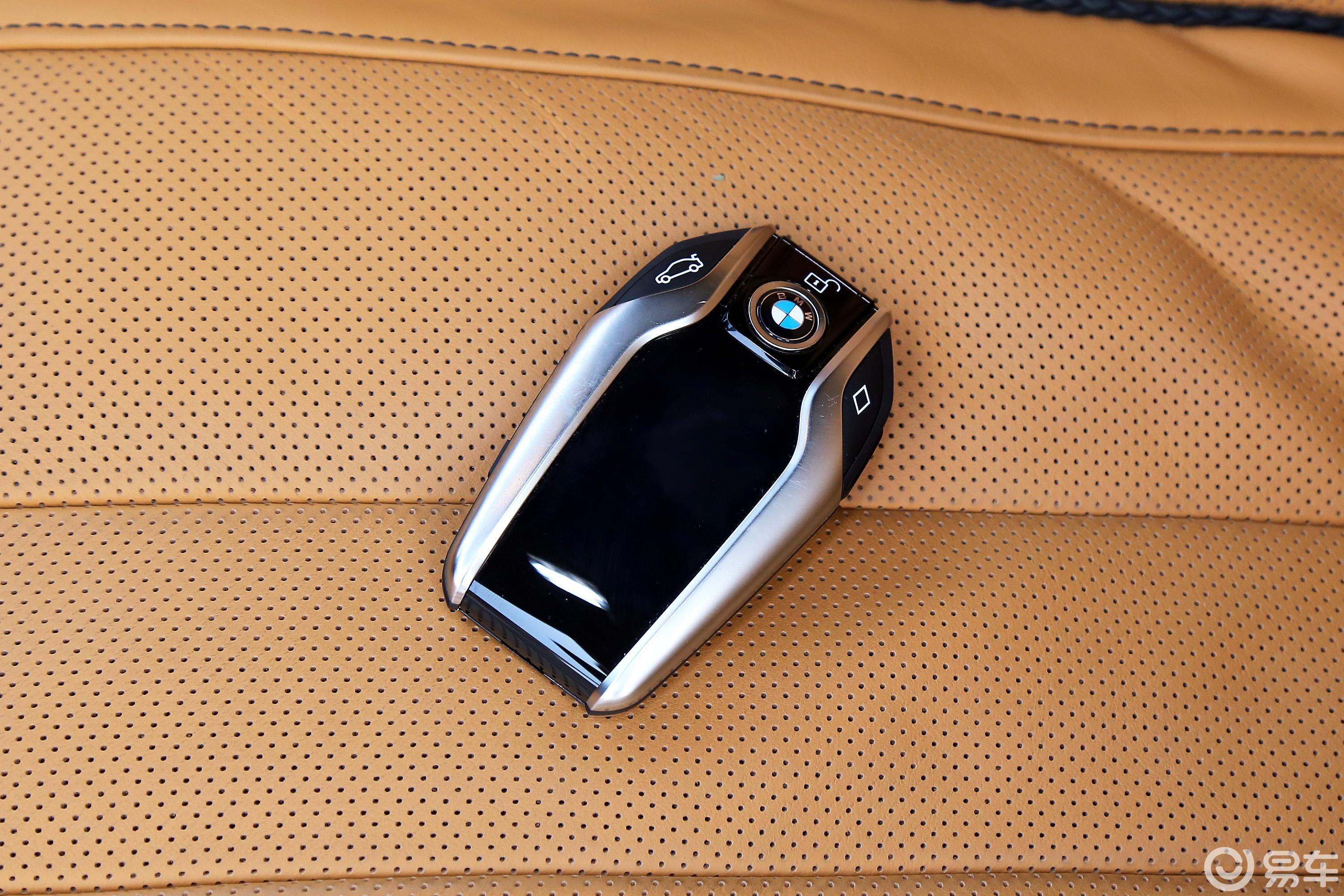 【宝马7系2017款m760li xdrive内饰汽车图片-汽车图片大全】-易车