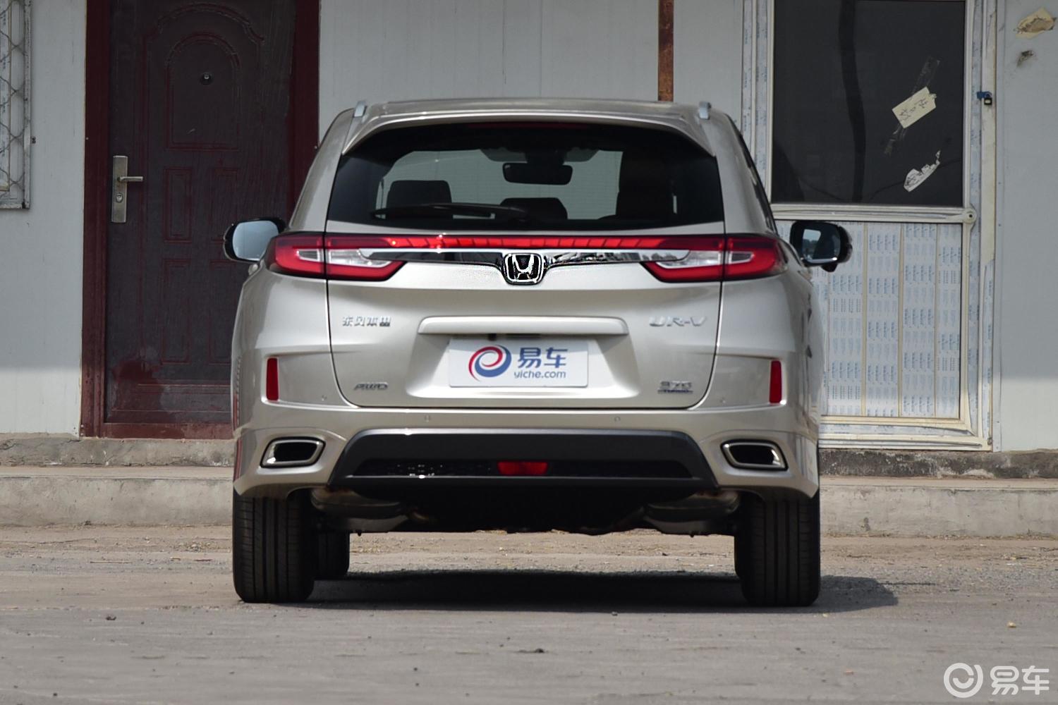 东风本田  本田ur-v  2017款  2017款  370turbo 手自一体 四驱 尊享