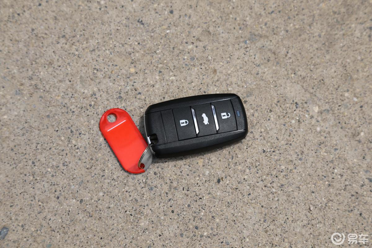 【长安欧尚a6002017款欧尚 1.