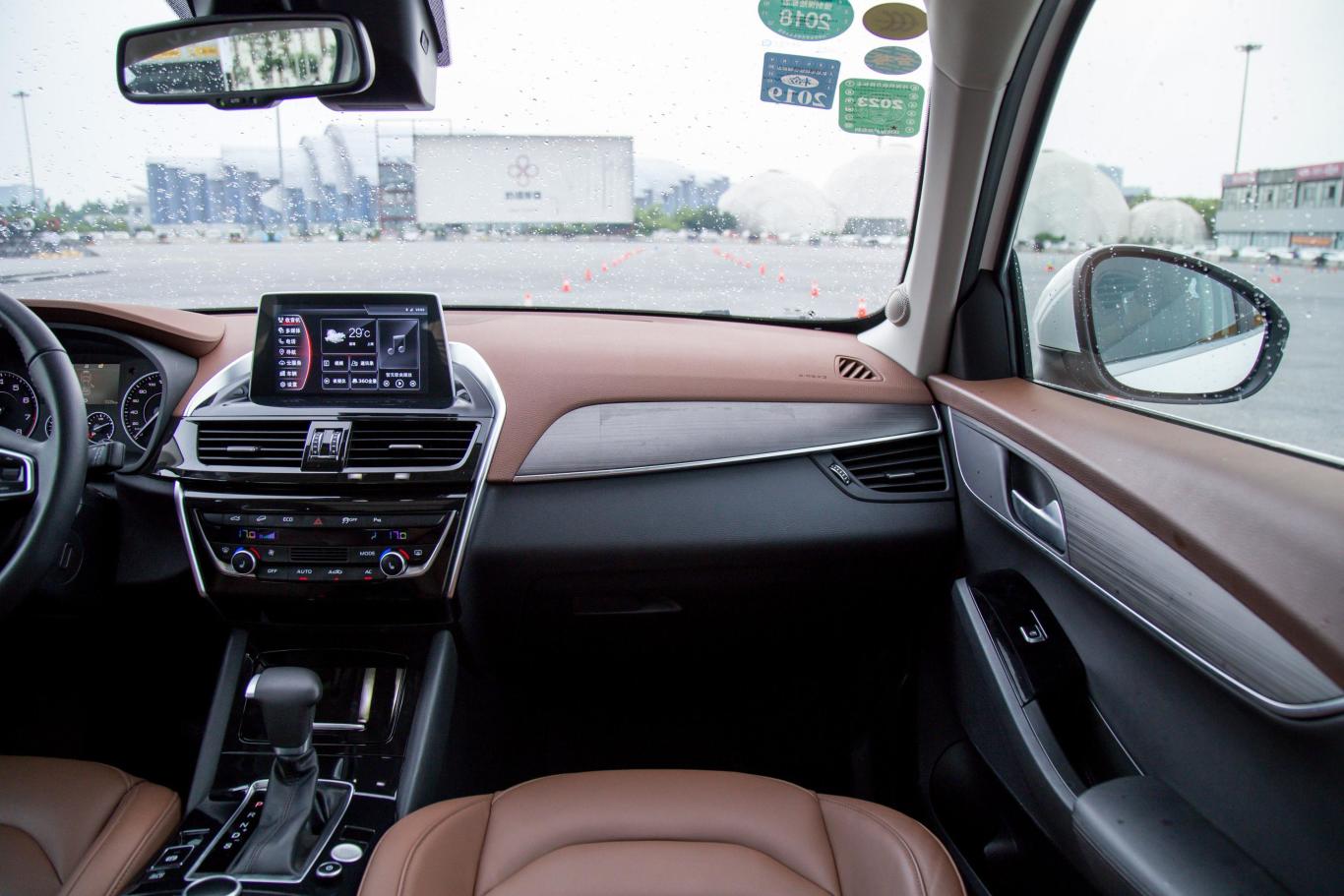 宝沃bx525t 手自一体 四驱 尊享版内饰