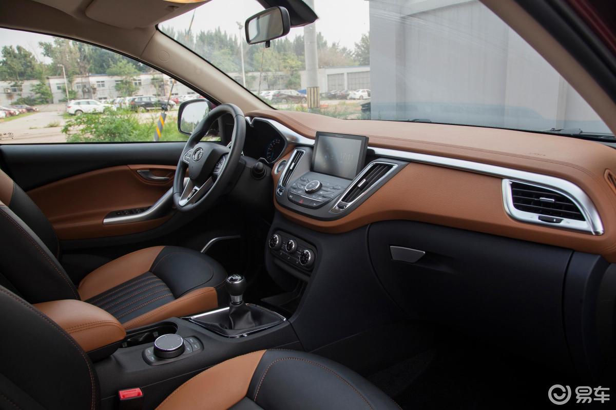 5t 手动 凯旋版内饰全景副驾驶员方向汽车图片-汽车图片大全】-易车