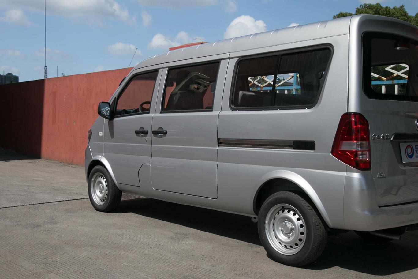 东风小康k07s1.2l 实用型 dk12-05外观