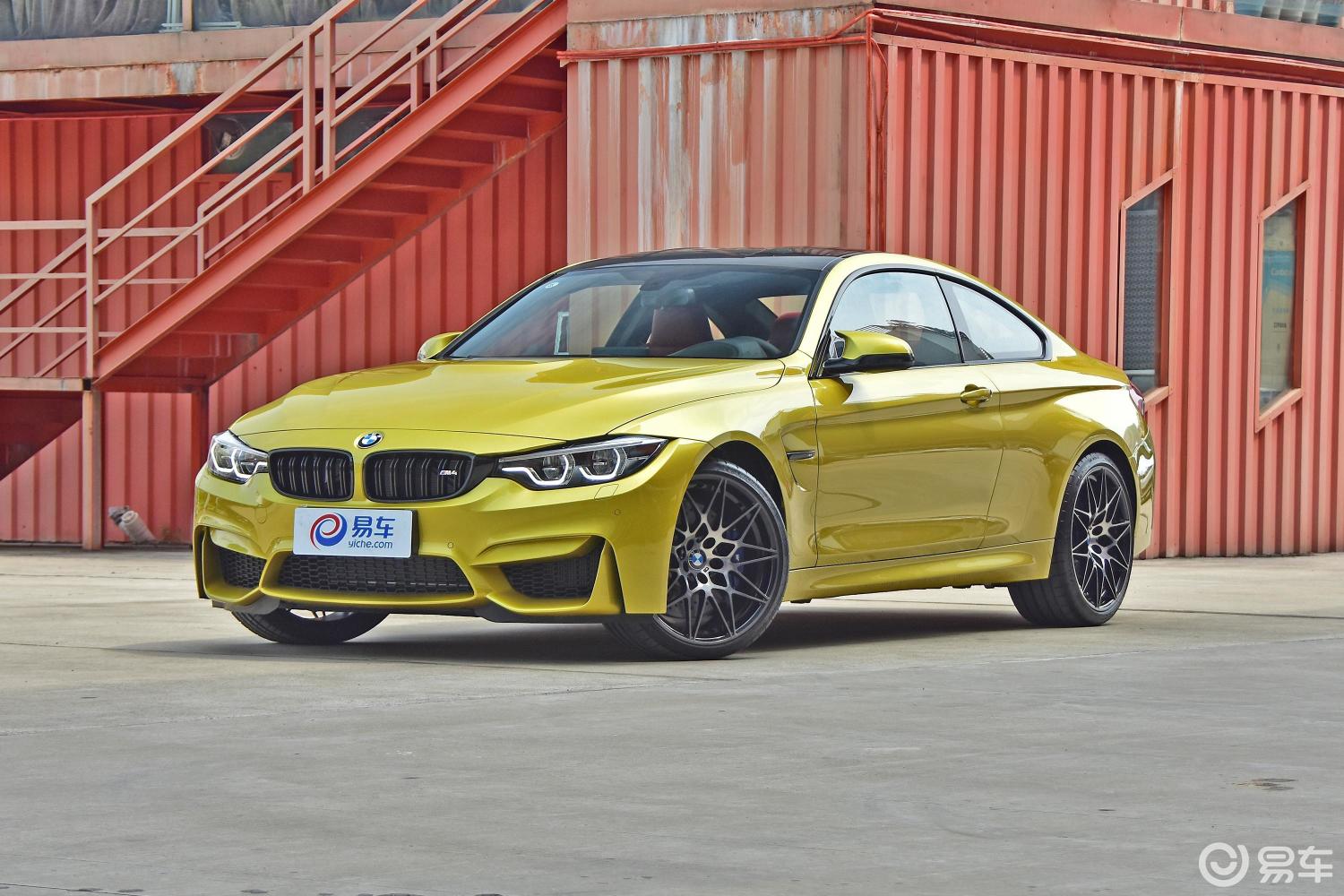 【宝马m42017款m4 双门轿跑车侧前45度车头向左水平汽车图片-汽车图片