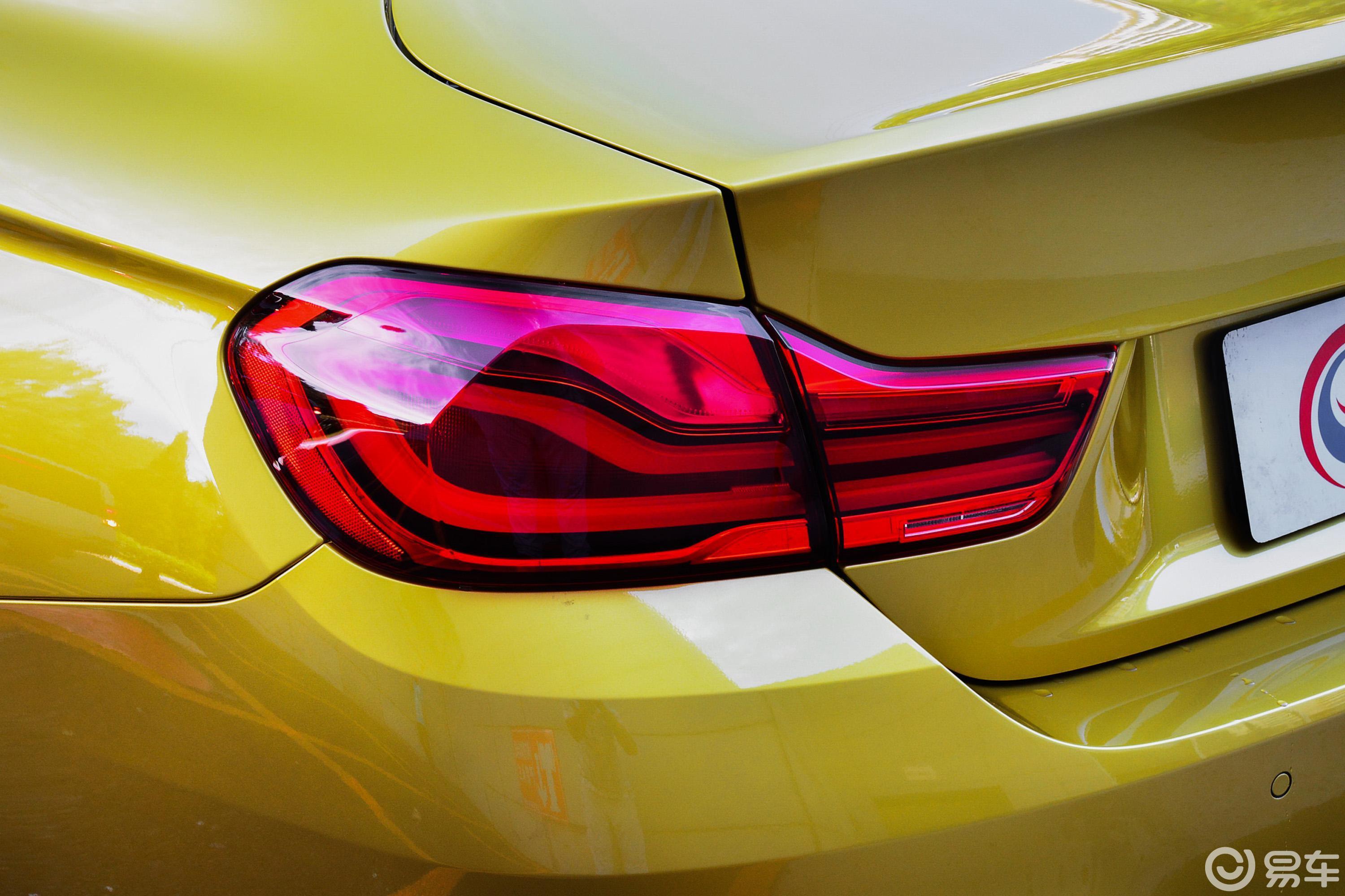 0t 手动 双门轿跑版尾灯侧45度俯拍汽车图片-汽车图片大全】-易车