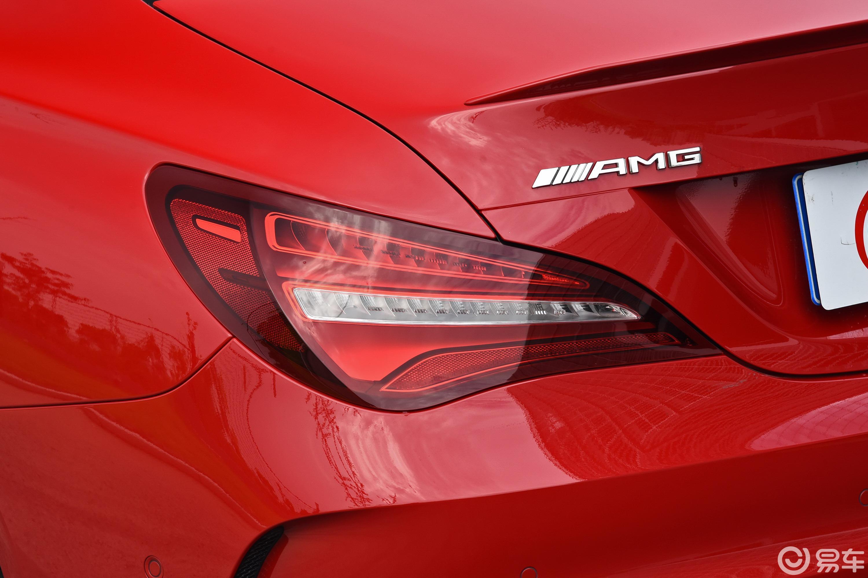 【奔驰cla级 amg2017款cla 45 4matic尾灯侧45度俯拍汽车图片-汽车