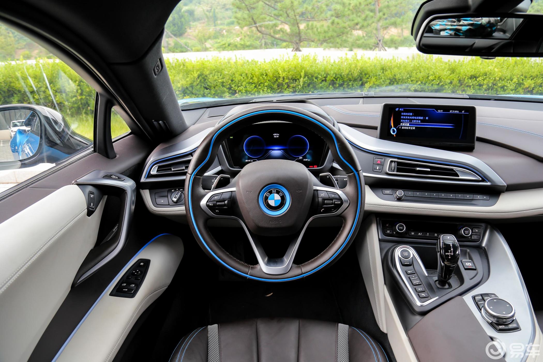 【宝马i82014款标准版驾驶位区域汽车图片-汽车图片大全】-易车