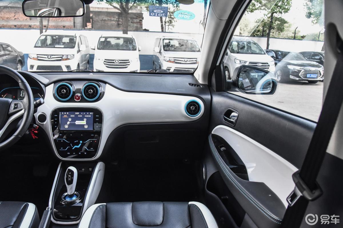 【江淮iev72017款iev7副驾驶位区域汽车图片-汽车图片大全】-易车