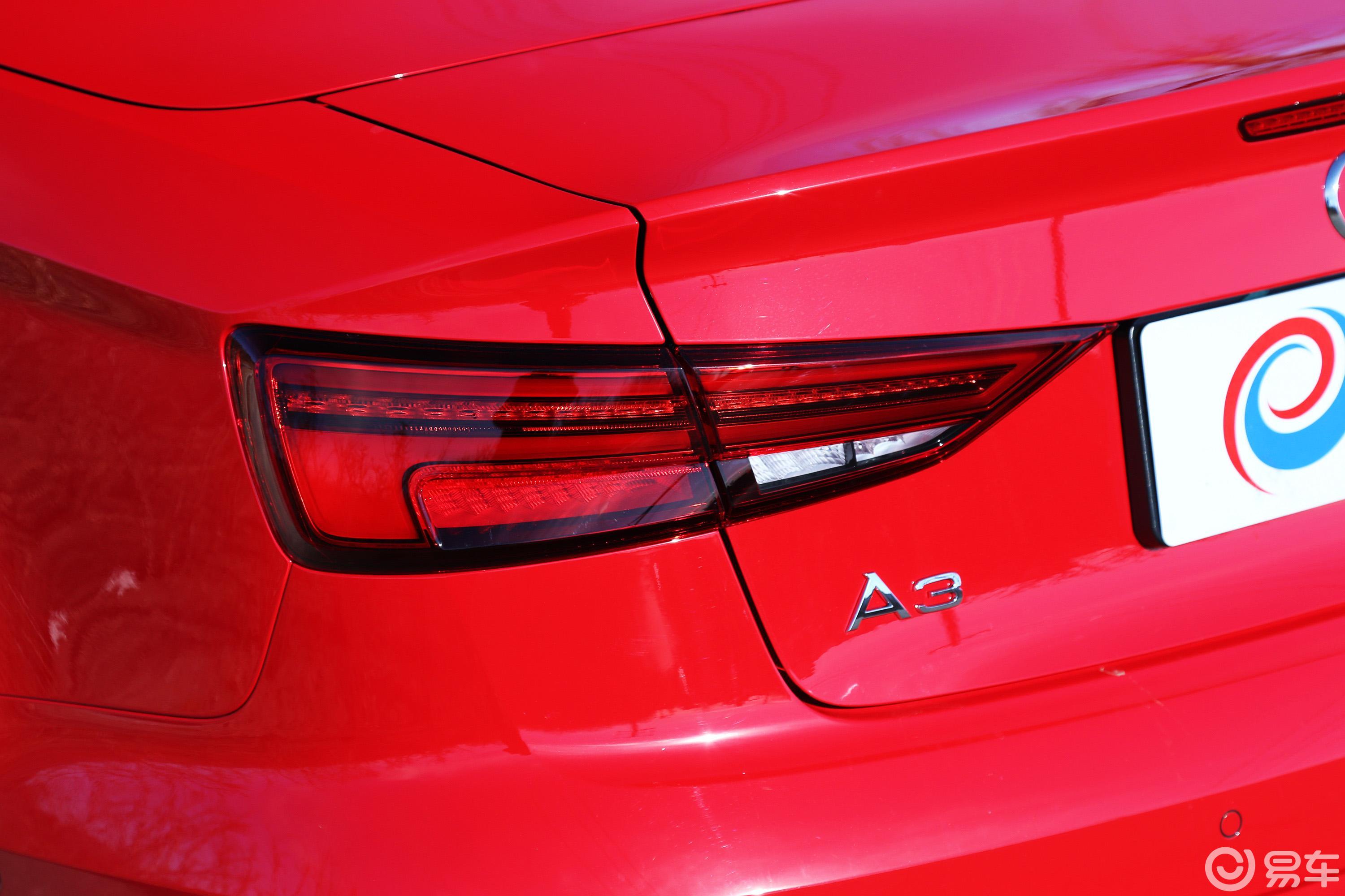 【奥迪a32017款cabriolet尾灯侧45度俯拍汽车图片-汽车图片大全】