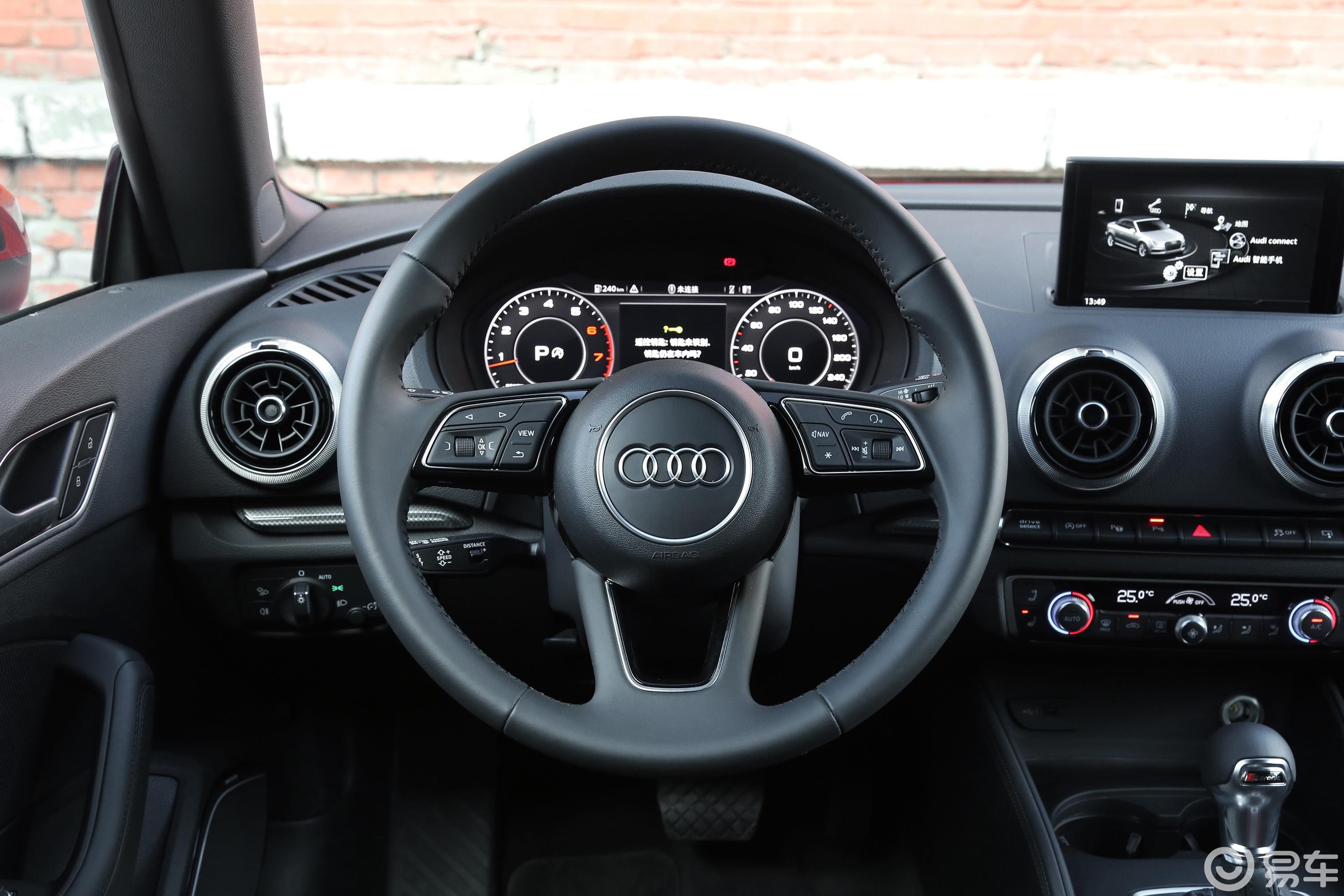 【奥迪a32017款cabriolet方向盘汽车图片-汽车图片大全】-易车