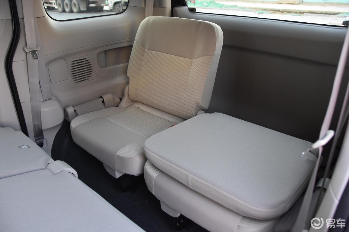 【日产nv2002018款1.6l cvt 尊享版空间汽车图片-汽车图片大全】-易车