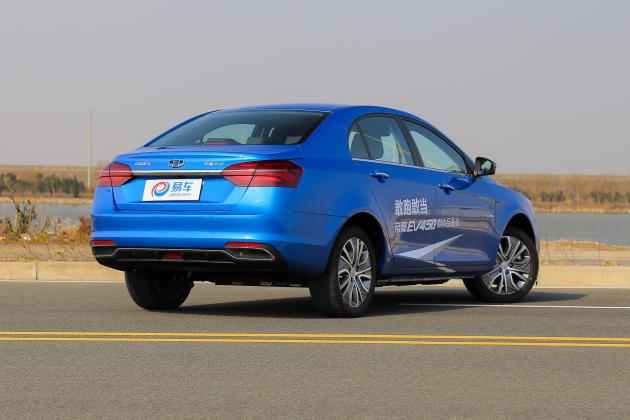 吉利帝豪ev350450正式上市补贴后售12581558万元