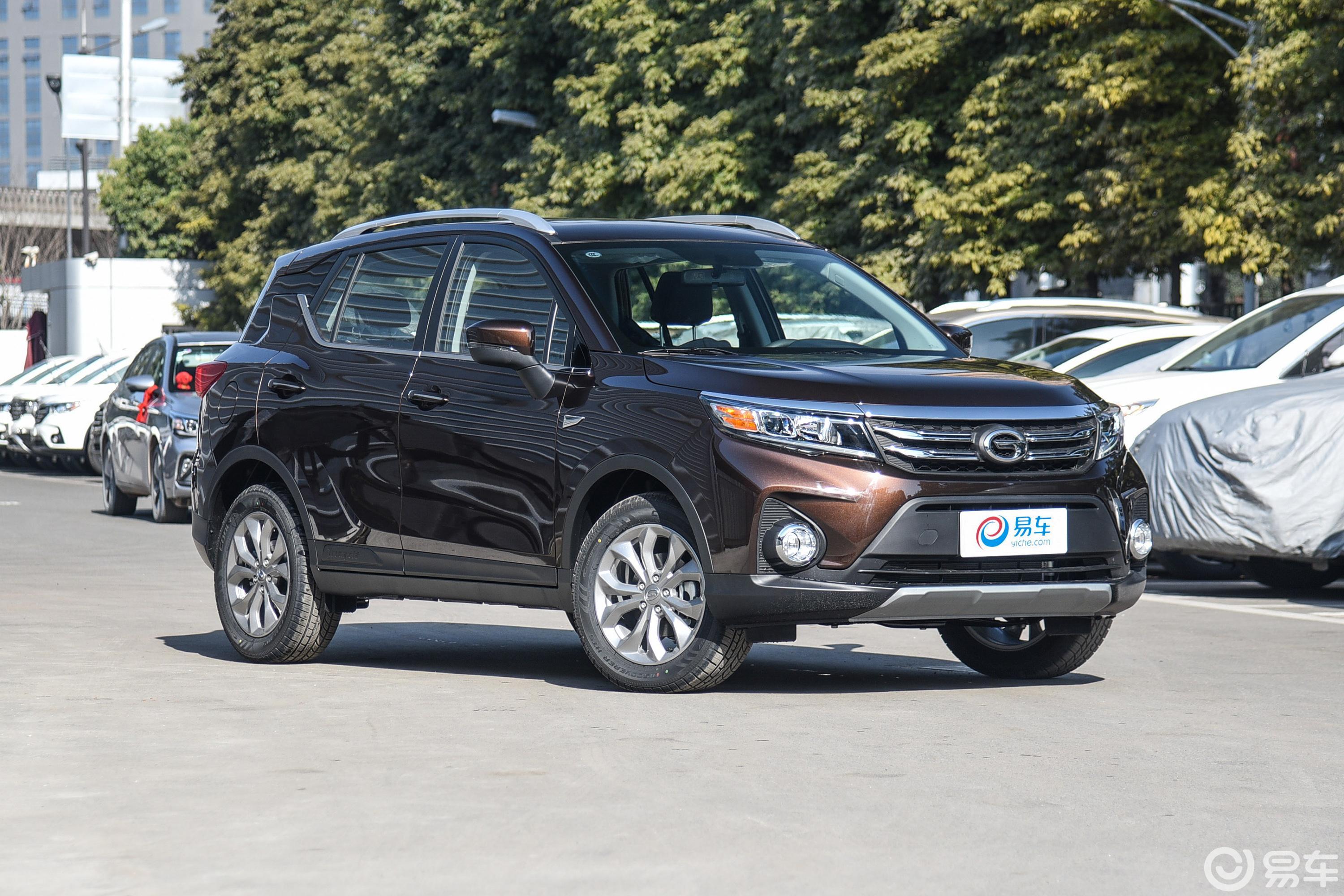 【传祺gs32017款150n 手动 精英版侧前45度车头向右水平汽车图片-汽车