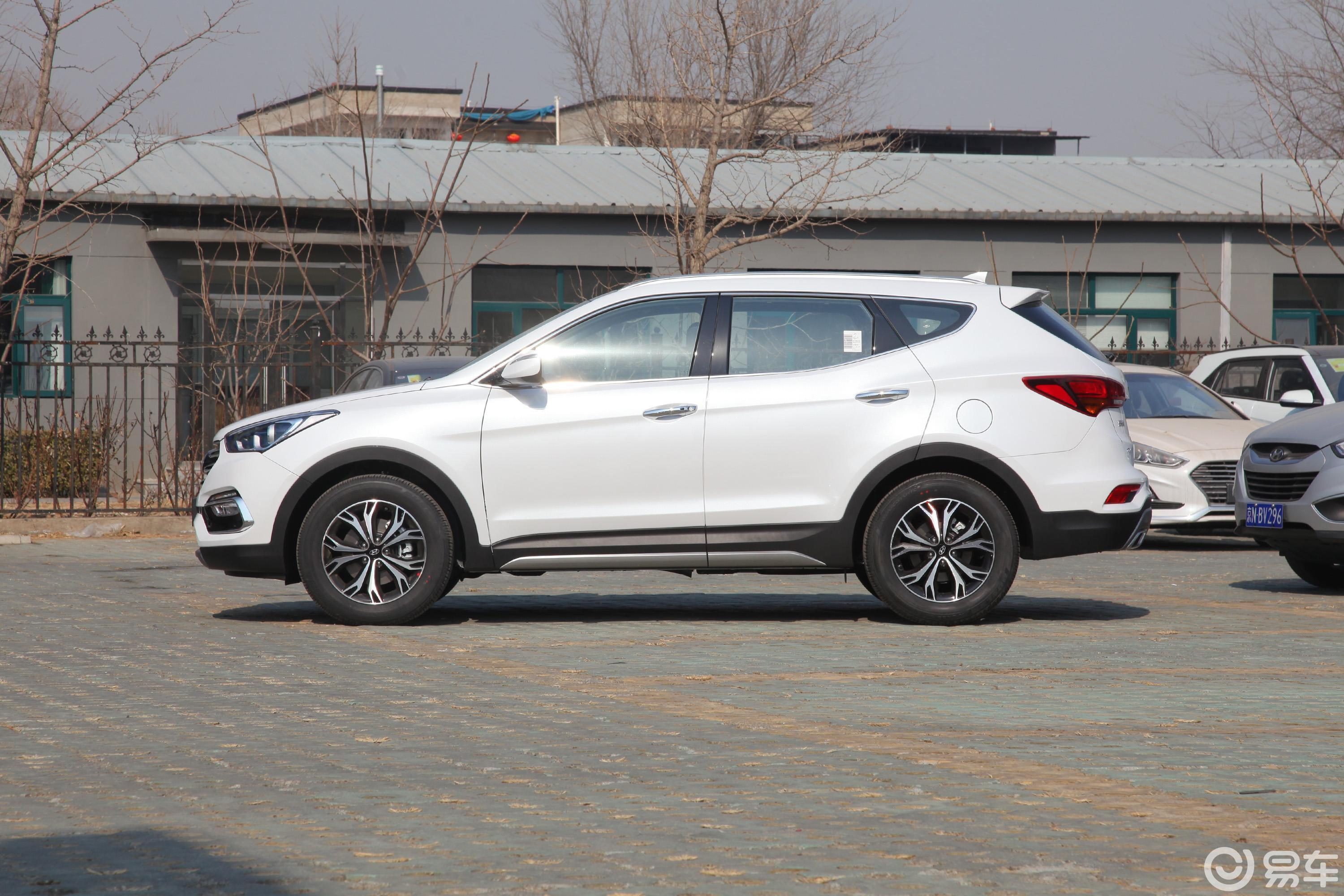 0t 手自一体 四驱 智能版 7座  3000_2000