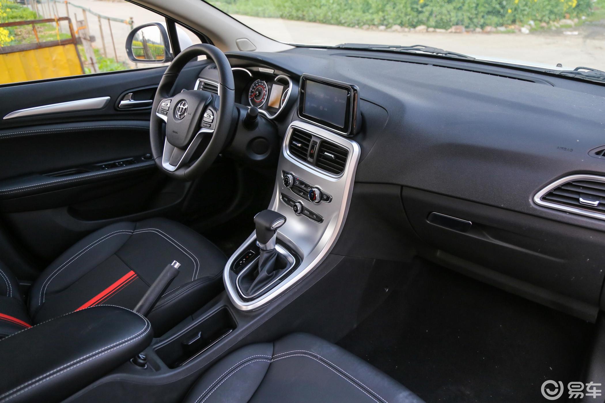 5l 手自一体 豪华版内饰全景副驾驶员方向汽车图片-汽车图片大全】