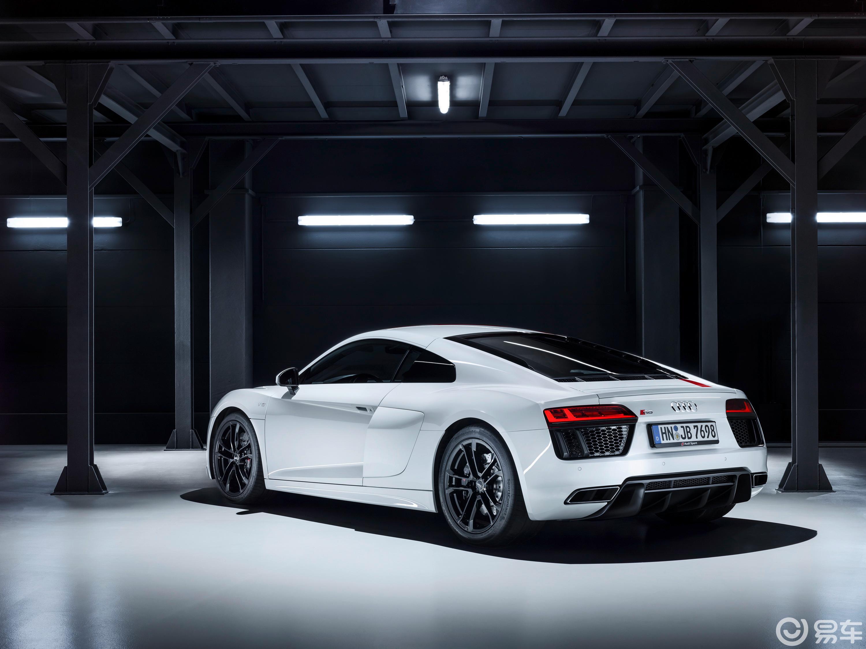 【奥迪r82017款v10 coupe汽车图片-汽车图片大全】-易车