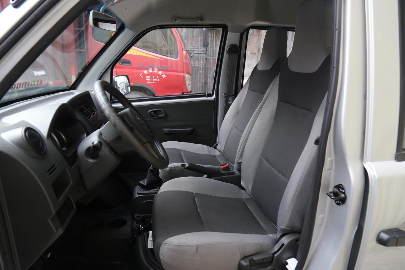 东风小康k05s1.2l 实用型 dk12-10内饰