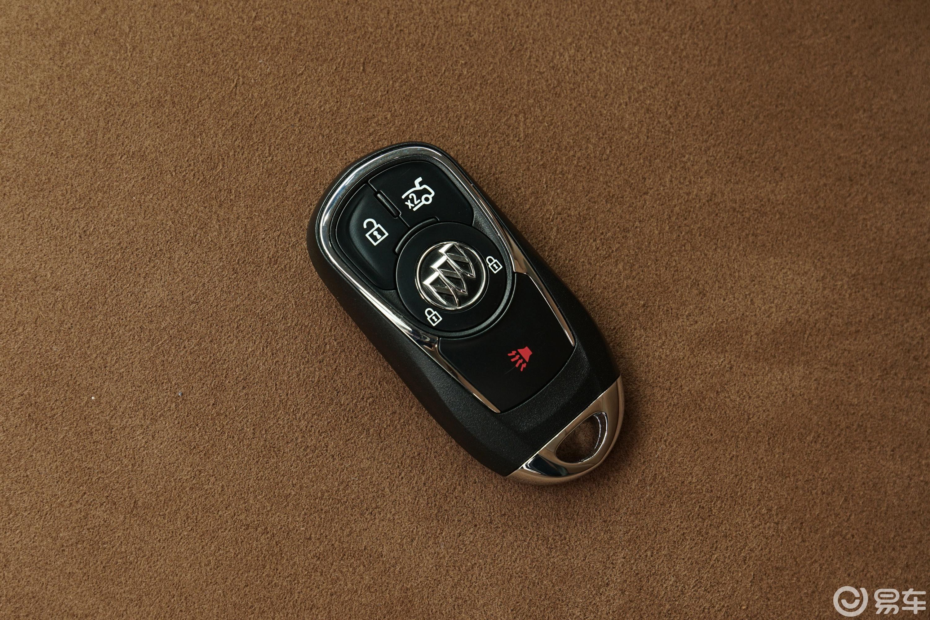 【君威2017款20t 豪华版内饰汽车图片-汽车图片大全】-易车