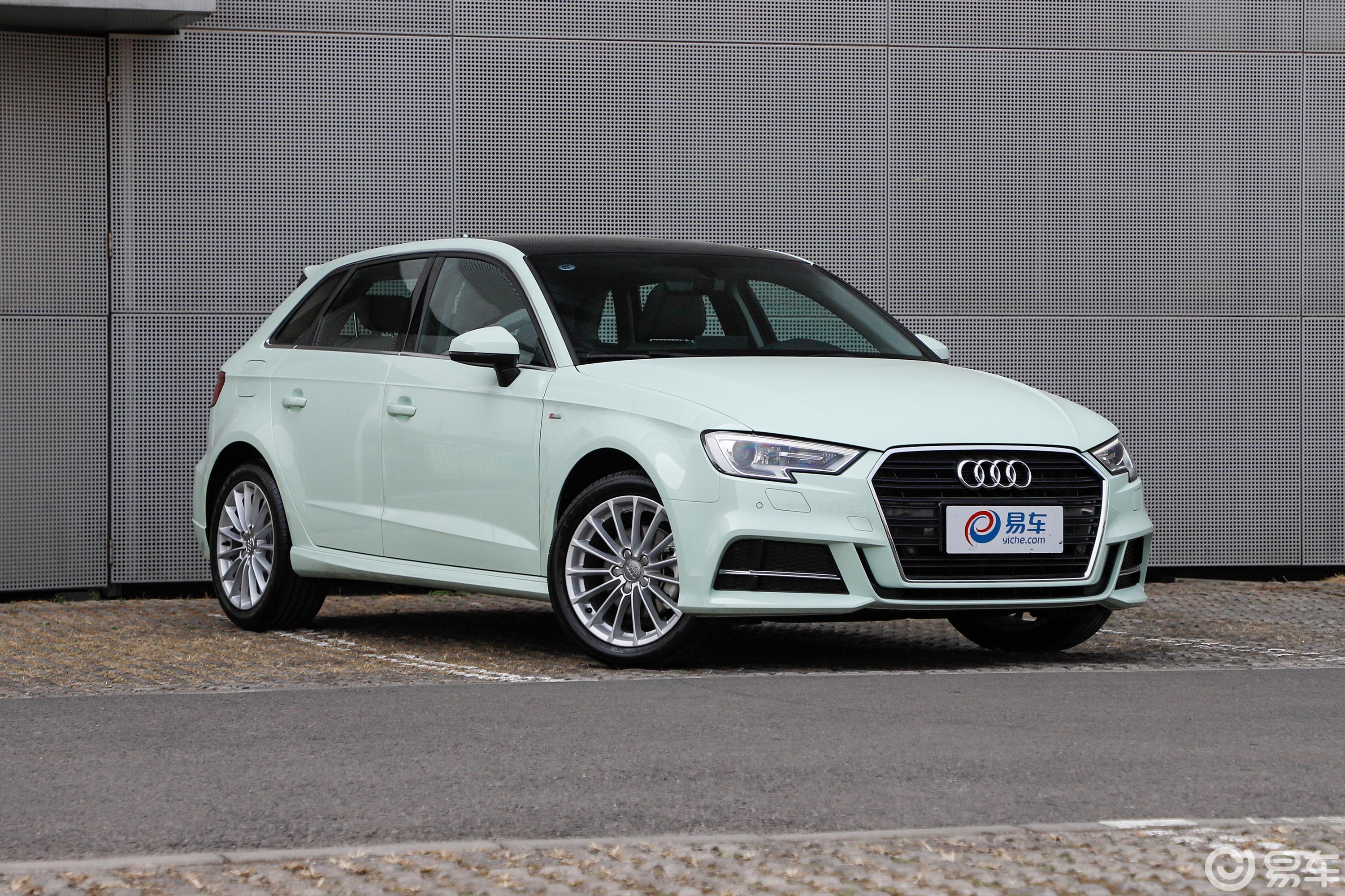 【奥迪a32018款30周年纪念版 sportback 35tfsi 时尚版侧前45度车头