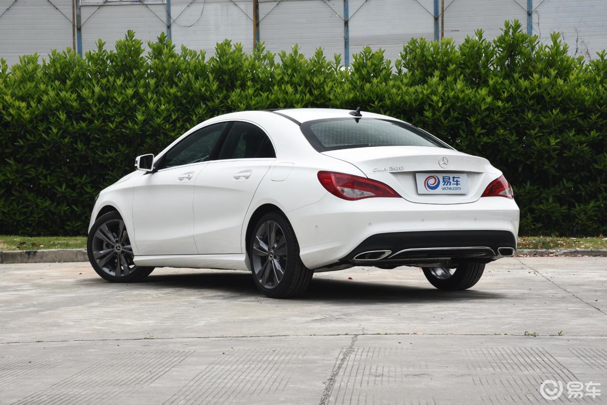 【奔驰cla级2018款cla 200 动感版侧后45度车头向左水平汽车图片-汽车